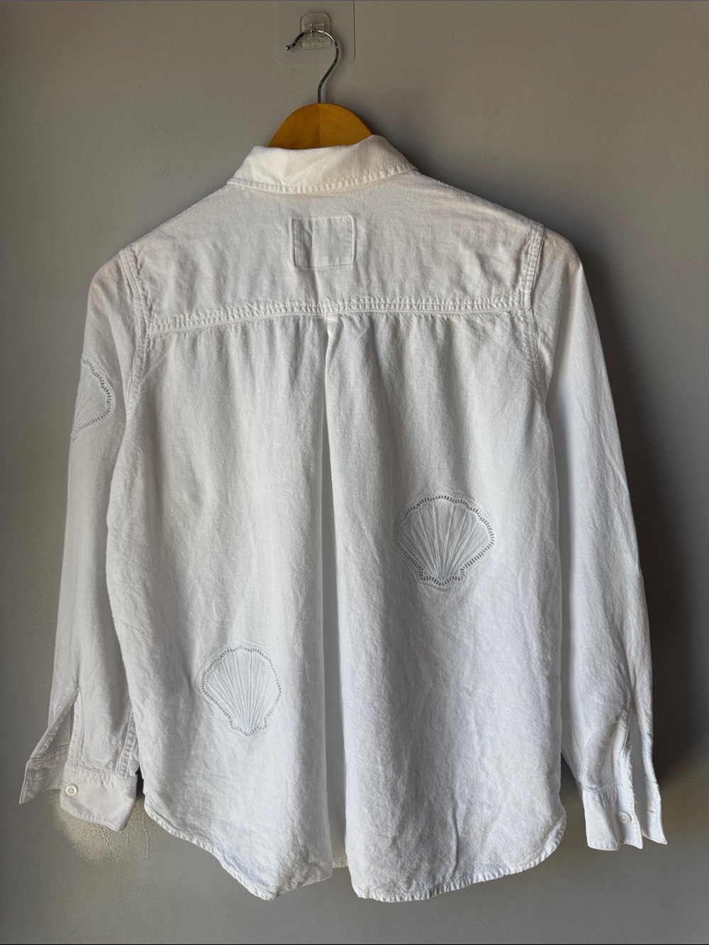 Rails White Embroidered Shell Button-Down Shirt - Picture 2 of 6